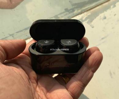 Zebtronics Zeb Peace, Zeb Peace price in India, Zeb Peace review, Zeb Peace earbuds, Zeb Peace specifications, wireless earbuds, Zeb Peace India sale, earbuds under 5000, Zeb Peace features, Zeb Peace top specs, Zebtronics