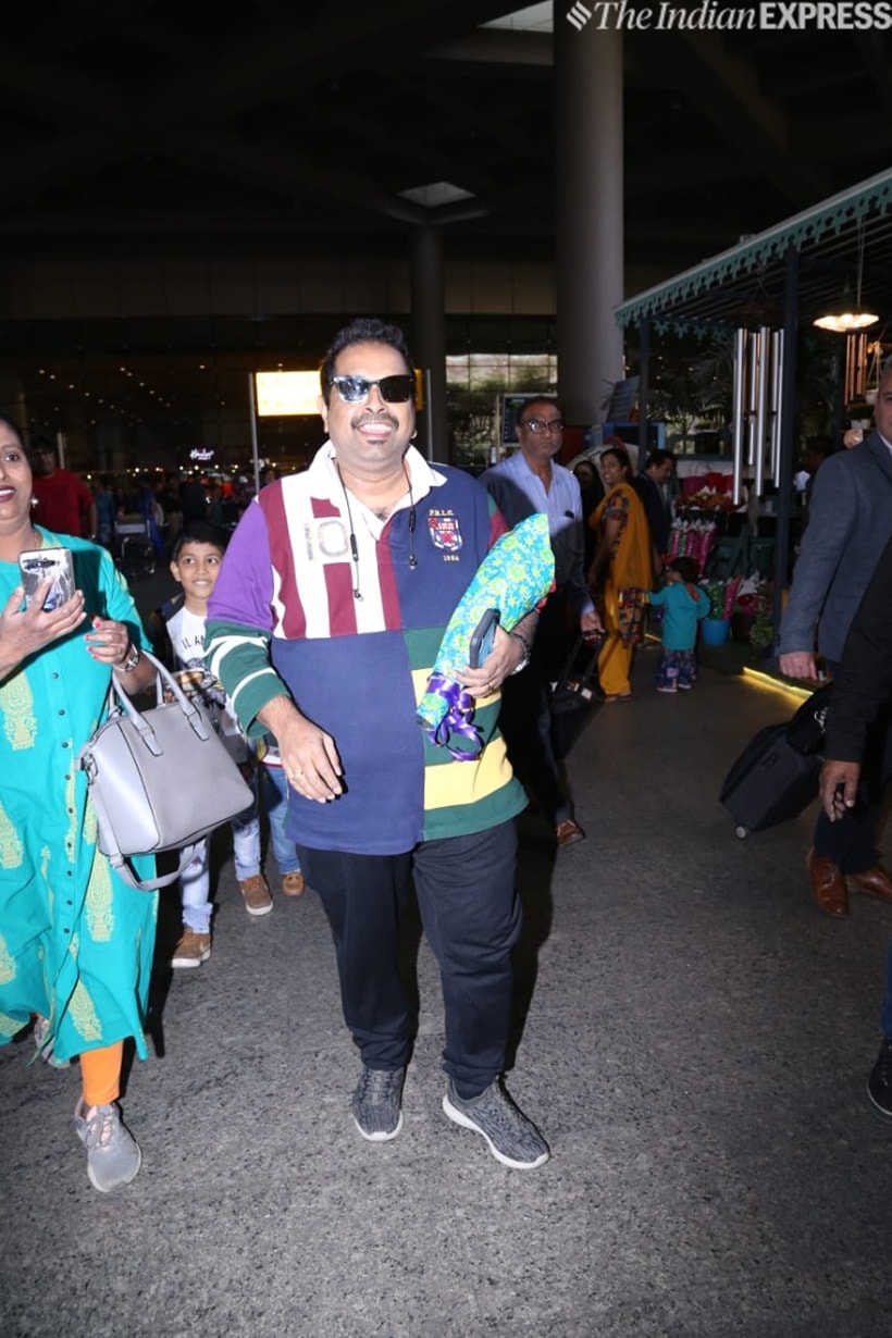 shankar mahadevan at airport