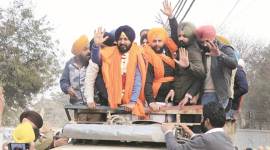 Ludhiana: Out of jail, Youth Akali Dal leaders get grand welcome