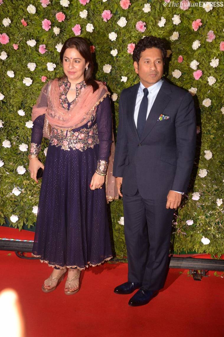   Photos of the wedding reception of Amit Thackeray 