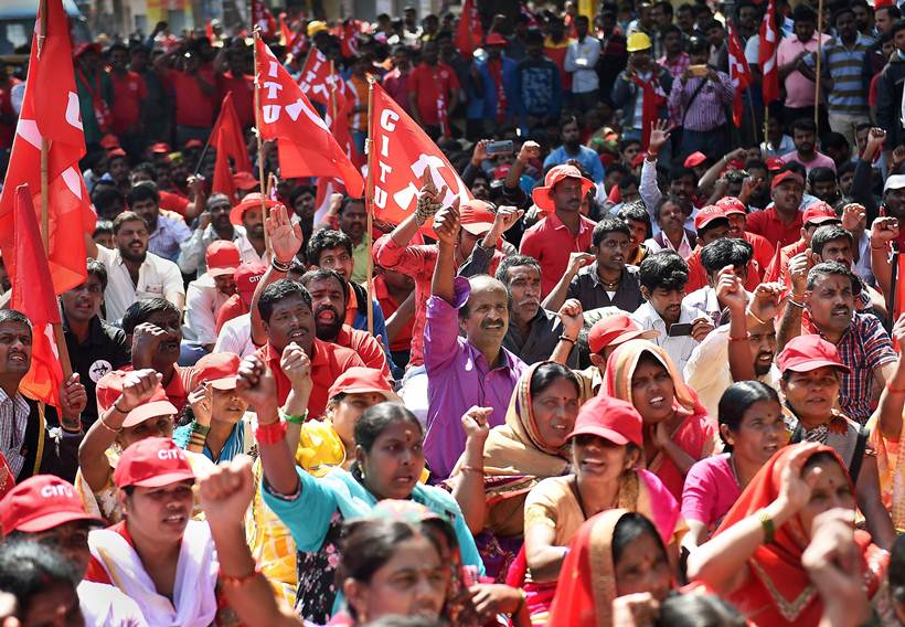 Bharat bandh in photos: Life disrupted in Kerala, stray incidents of violence mar day 1