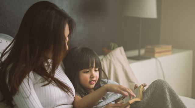 children storytelling