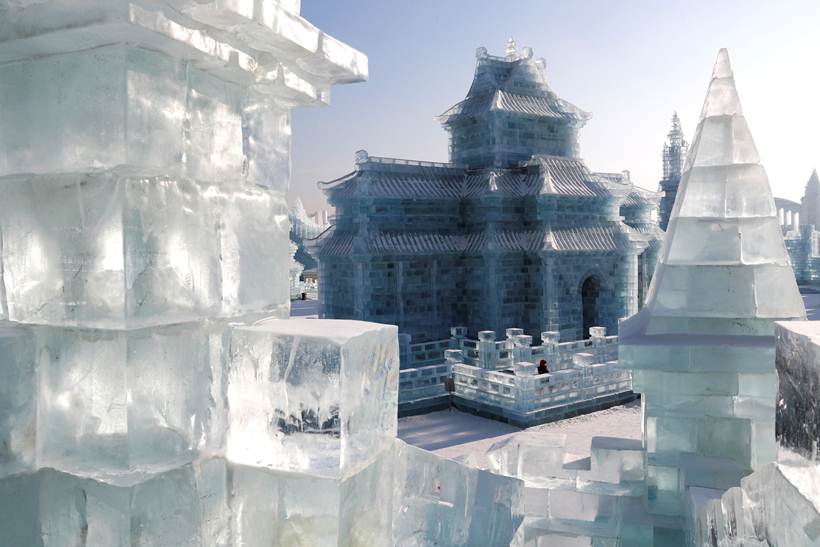 China kicks off world's biggest ice festival