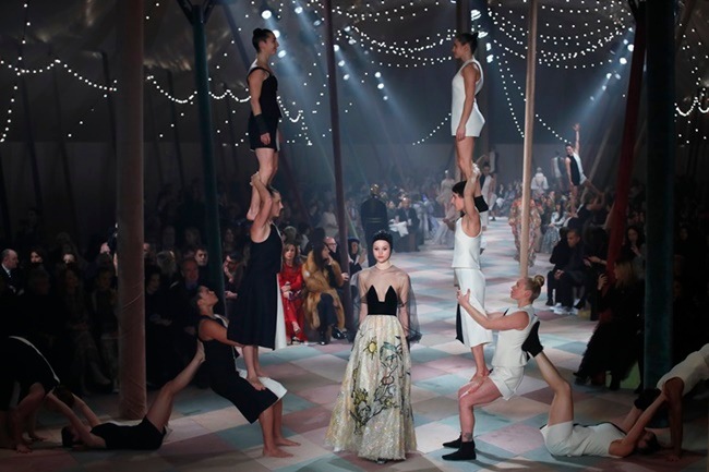 Christian Dior, Dior couture show, maria grazia chiuri, Dior Couture's Spring 2019 collection, Monica Belluci, Olivia Palermo, Karlie Kloss, dior couture show paris, dior women's collection, dior latest collection, dior fashion show, dior fashion show 2019, dior spring 2019 fashion show, indian express, indian express news