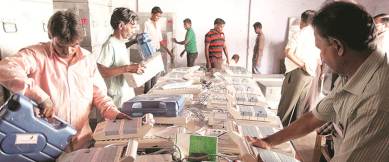 evm hacking. can evms be hacked, evm hacking explained, how can evms be hacked, syed shah evm hacking, evm hacking experts, how evms function, elections evms, voting machines, india news, indian express explained