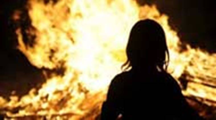 fire, girl set on fire, girl set ablaze, teenager set ablaze, daughter set ablaze, burn injuries, indian express