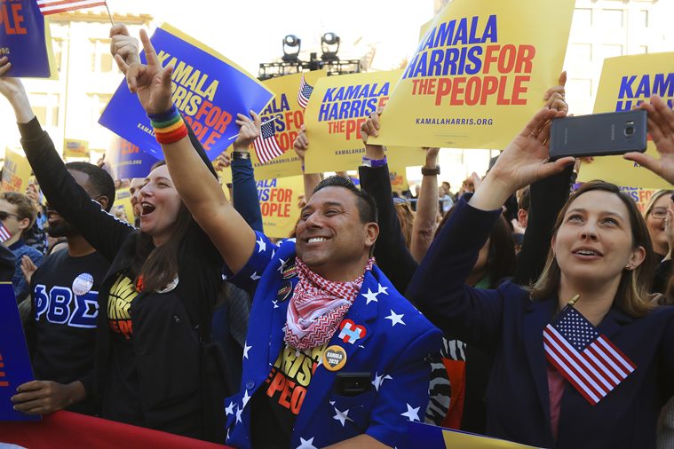 Kamala Harris kicks off 2020 campaign with Oakland Rally