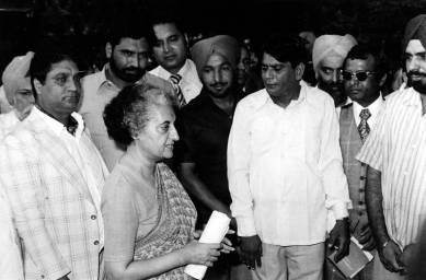 Gyan Prakash, Emergency, 1975, Jayaprakash Narayan, Indira Gandhi