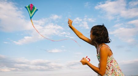 makar sankranti kite flying