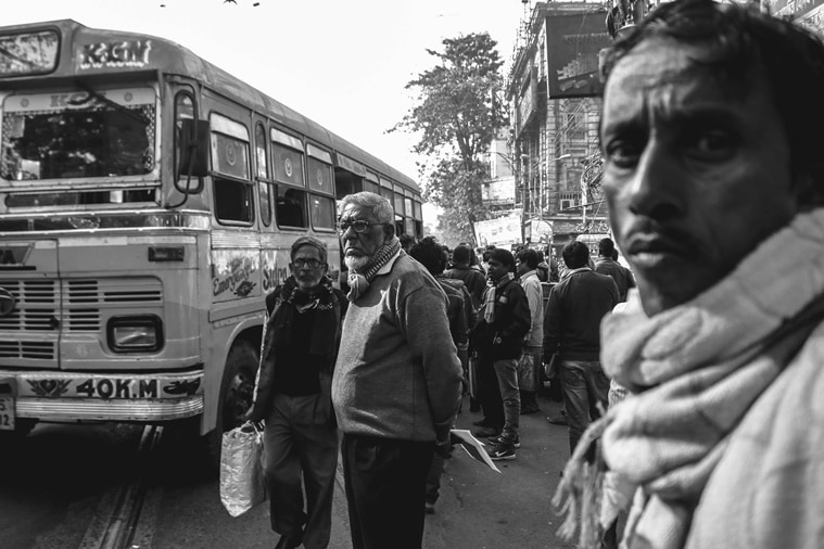 Kolkata, Deshapriya Park, Mrinal Sen, Kunal Sen, actor-director-songwriter, Anjan Dutta, Sandip Ray, Ranjit Mullick, Kharij, Bengali, Mrinal Sen films, Mrinal Sen, Neel Aakasher Neechey, Chinese, Akash Kusum, Howrah Bridge, Calcutta 71, Calcutta trilogy film, Interview, Golpo Holeo Shotti, Bawarchi, Hrishikesh Mukherjee, indian express, indian express news