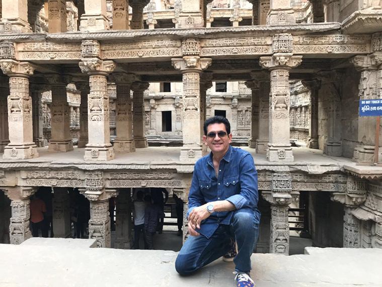 omung kumar movies