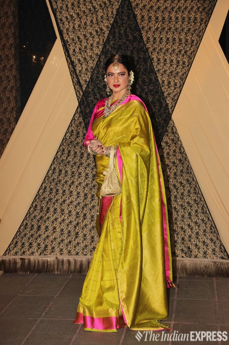Mukesh Bhatt, Sakshi Bhatt, Mukesh Bhatt daughter reception, Mahesh Bhatt, Amitabh Bachchan, Shah Rukh Khan, Alia Bhatt, Rekha, Shraddha Kapoor, Vicky Kaushal, Dia Mirza, Vidya Balan, Hrithik Roshan, Bipasha Basu, Kartik Aryan, Rajkummar Rao , celeb fashion, bollywood fashion, indian express, indian express news