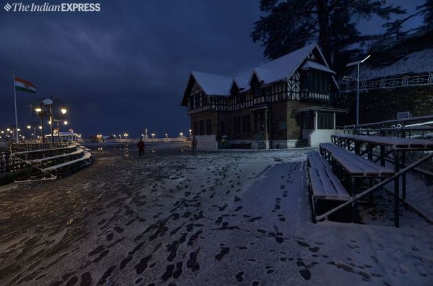 Tourists rejoice as Shimla, Manali witness another spell of snow