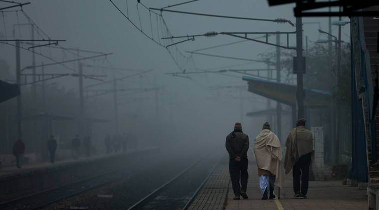 Trains delayed today: Fog disrupts 11 trains arrival in Delhi, IMD predicts light rains tomorrow
