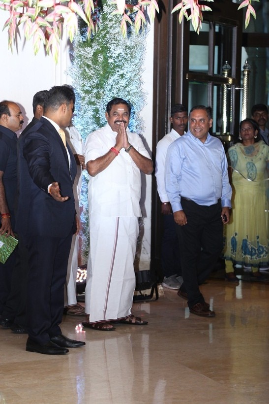 tamil nadu chief miniter at soundarya rajinikanth Vishagan Vanangamudi's wedding