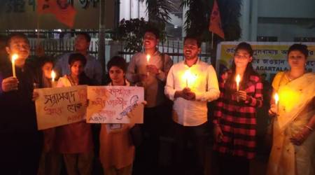 People pay tribute to CRPF jawans killed in Pulwama attack.