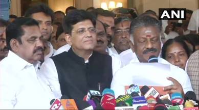 AIADMK-BJP announce pact for Lok Sabha elections in Tamil Nadu, Puducherry 