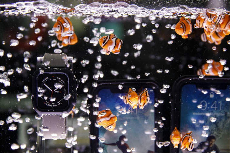 apple, smart watch, apple smartwatch, apple sleep tracking smartwatch, sleep tracking smartwatch, health gadget apple, apple health gadget, health and fitness gadget, apple watch, apple smartwatch