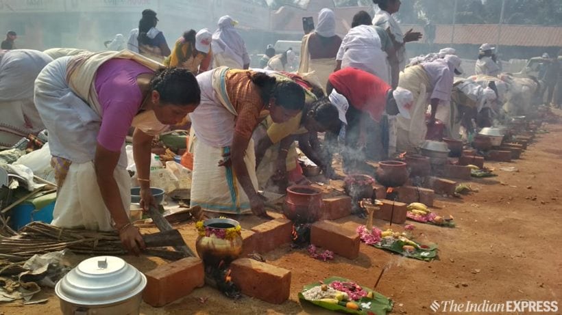Lakhs of women take part in Attukal Pongala festival