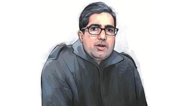 Shah faesal, shah faesal resignation, who is shah faesal, Kashmir militancy, shah faesal quits IAS, shah faesal politics, shah faesal political party, shah faesal quits IAS, lok sabha elections, jammu and kashmir, indian express