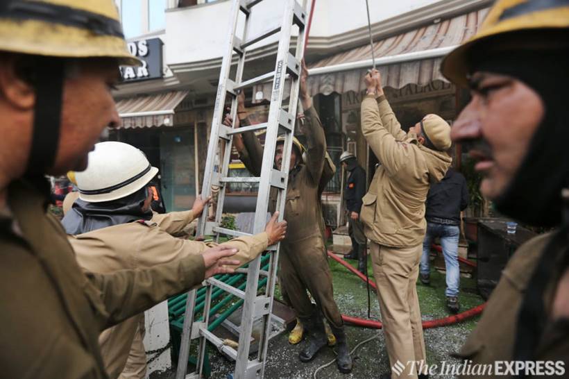 Massive fire breaks out at Hotel Arpit Palace in Delhi's Karol Bagh