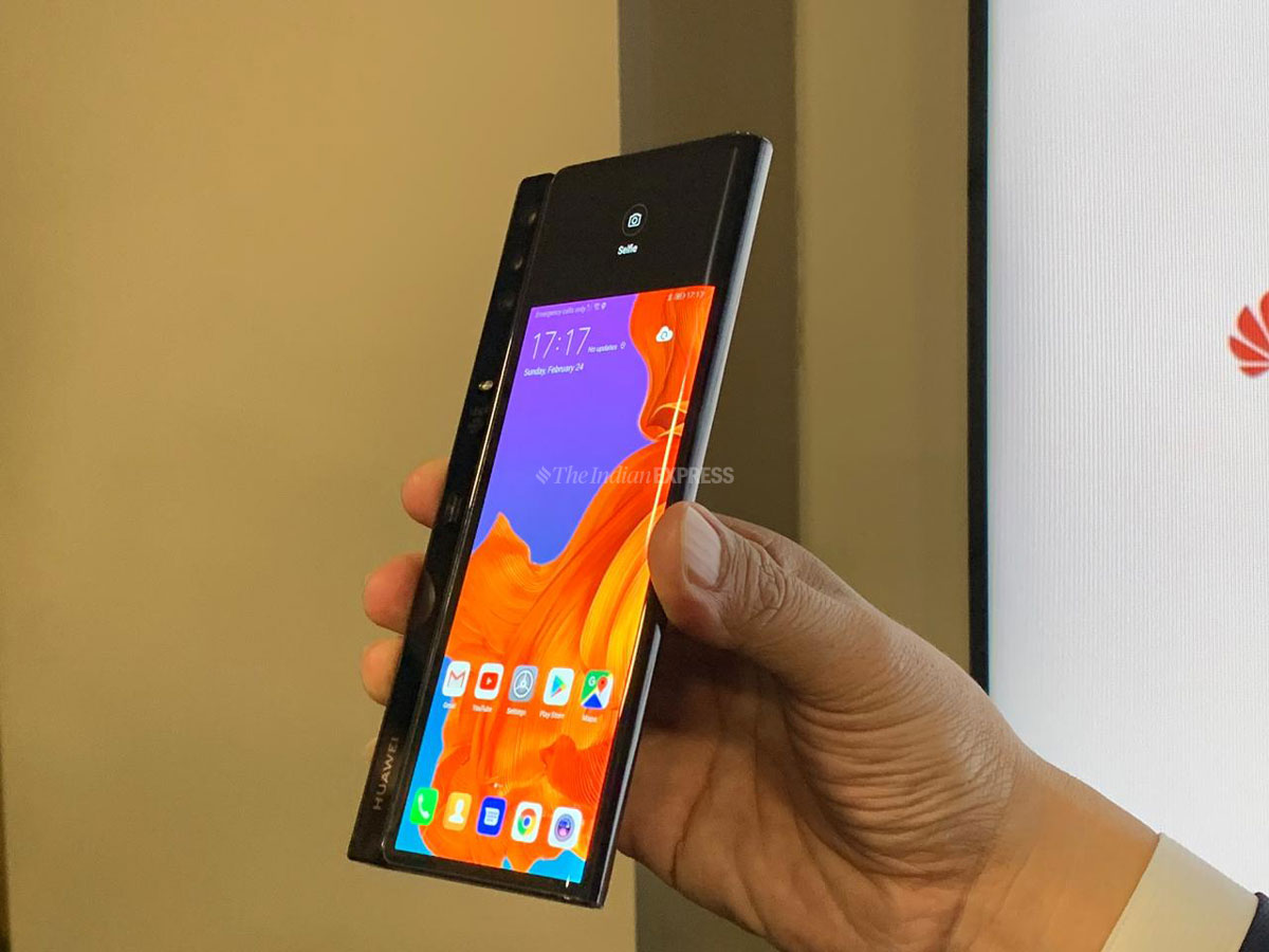 Foldable phone, 5G, Huawei, Samsung, Huawei Mate X, Samsung Galaxy Fold, Apple, Oppo, $2,000 smartphone, Xiaomi, Royole, Galaxy Fold, Mate X