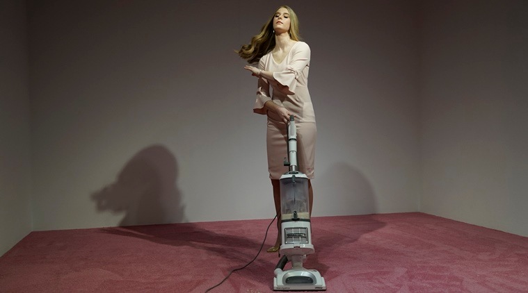 ivanka trump, ivanka trump vaccum, ivanka trump vaccuming crumbs, ivanka trump vaccum gallery, donald trump jr, Jennifer Rubell, us news