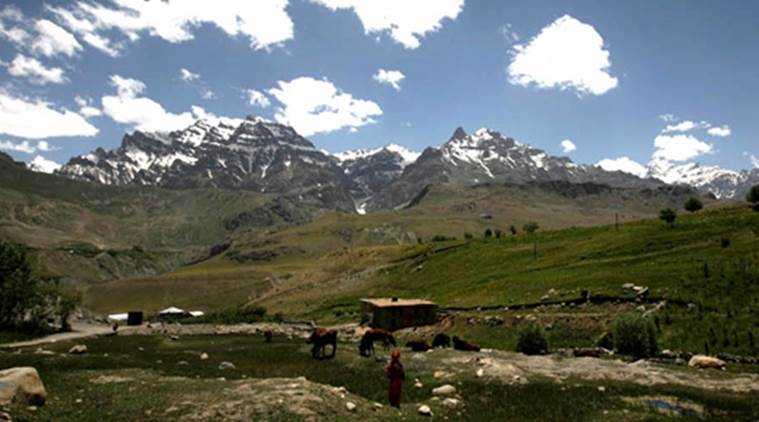 Kargil shutdown continues to protest Leh headquarter move