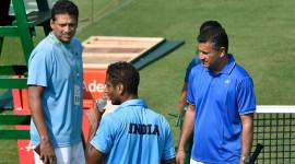 Indian tennis players practice no alt set