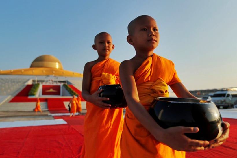 Buddhist monks celebrate Makha Bucha festival in Thailand