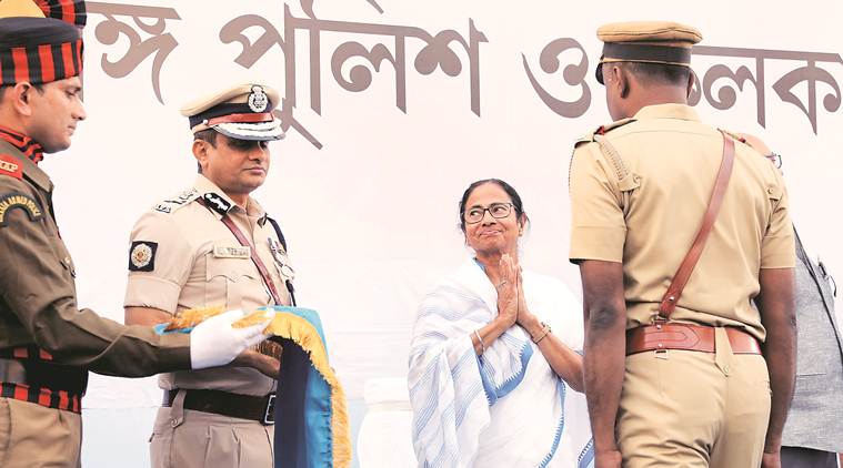mamata banerjee, rajeev kumar, kolkata police commissioner, mamata dharna, mamata banerjee rally, mamata banerjee protest, mamata banerjee dharna ips officer, mamata banerjee sit in ips officers, indian express news