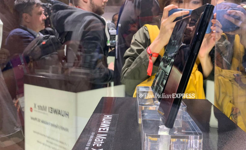 huawei mate x, huawei 5g phone, huawei foldable phone, huawei 5g fold phone, huawei fold, huawei mate, huawei mate x specifications, huawei mate x price, huawei mate x pictures