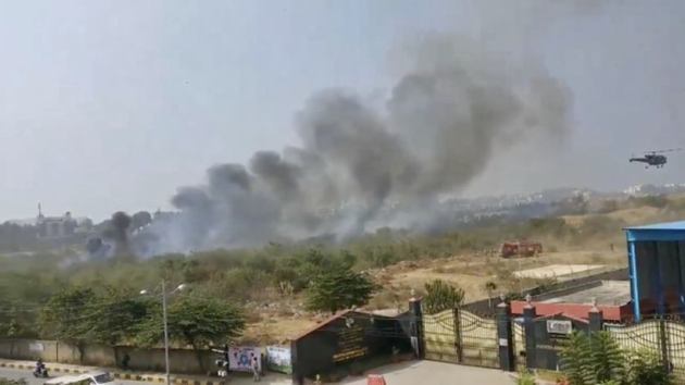 hal aircraft crash, bengaluru aircraft crash, IAF plane crash, Bengaluru crash, HAL aircraft crash, HAL Bengaluru, Bengaluru aircraft crash, Indian air force, IAF crash bengalur, bengaluru crash photos, IAF crash pictures, India news, Indian express