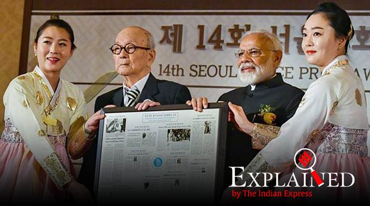 Prime Minister Narendra Modi receives the Seoul Peace Prize, at the award ceremony in Seoul, on Friday. (PIB/PTI)