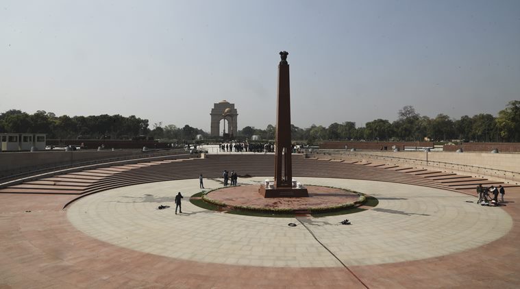national war memorial, narendra modi, amar jawan jyoti, india gate, soldiers, flame, param yodha sthal, param vir chakra, indian independence, delhi news, indian express news
