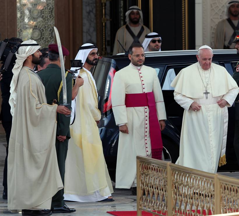 Pope Francis Becomes First Pontiff To Visit Arabian Peninsula | World ...