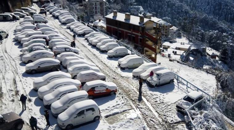 Snowfall in Shimla, Manali affects normal life