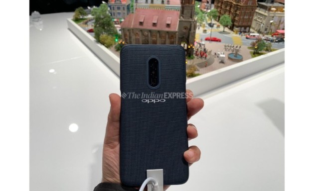 oppo, 10x optical zoom, 10x lossless zoom, losslexx zoom, 10x zoom, oppo find x2, oppo find x, oppo mwc, mwc, oppo mwc, oppo launch event, oppo mwc, mwc 2019, oppo mwc