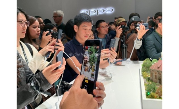 oppo, 10x optical zoom, 10x lossless zoom, losslexx zoom, 10x zoom, oppo find x2, oppo find x, oppo mwc, mwc, oppo mwc, oppo launch event, oppo mwc, mwc 2019, oppo mwc