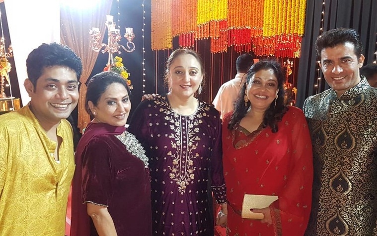sayyeshaa sangeet