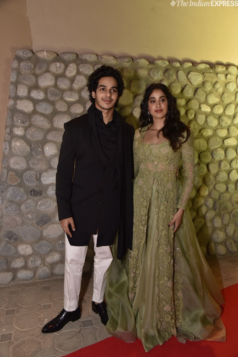   janhvi kapoor ishaan khatter filmfare pictures from the middle east 