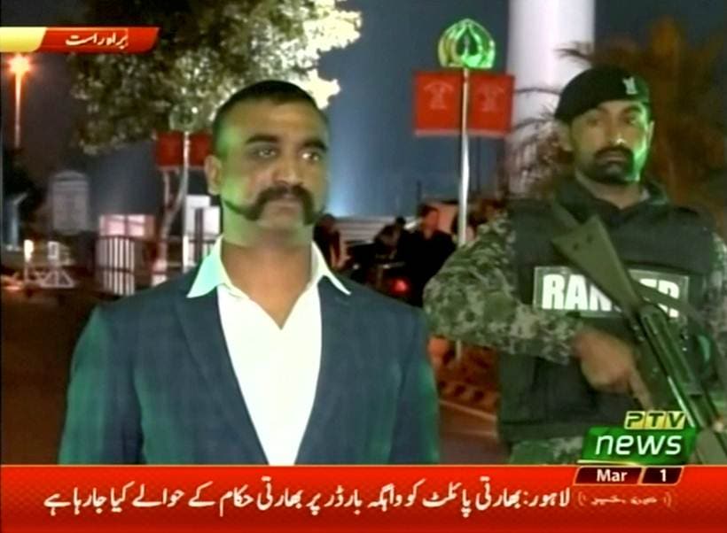 Wing commander Abhinandan returns; first photos