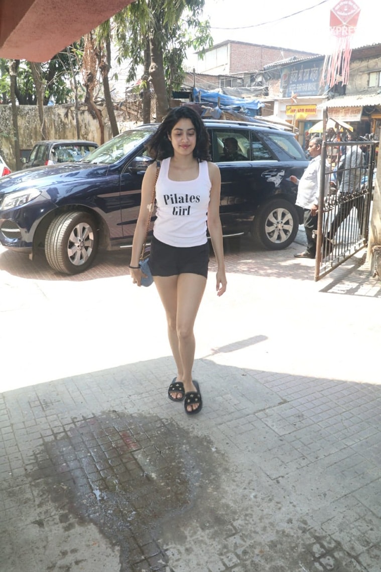 Janhvi Kapoor photo