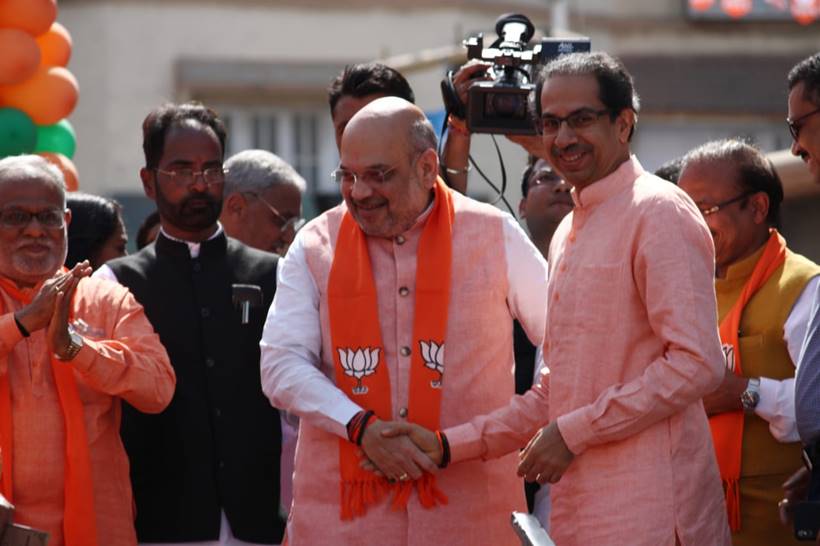 Amit Shah carries out road show before filing nomination for Gandhinagar Lok Sabha seat