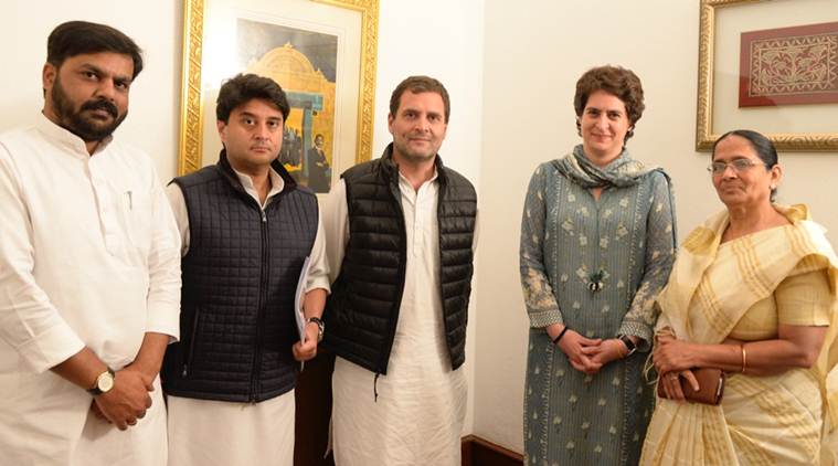 Congress ties up with Apna Dal, gives two UP seats