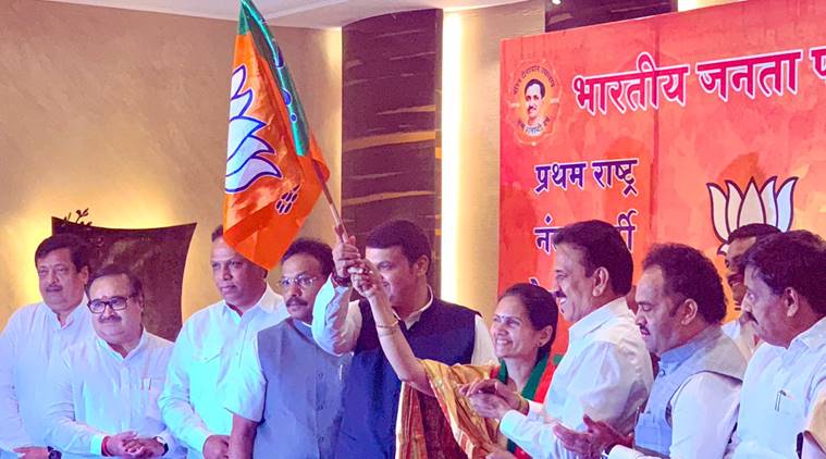 Lok Sabha polls: NCP' Bharati Pawar, Congress' Pravin Chheda join BJP
