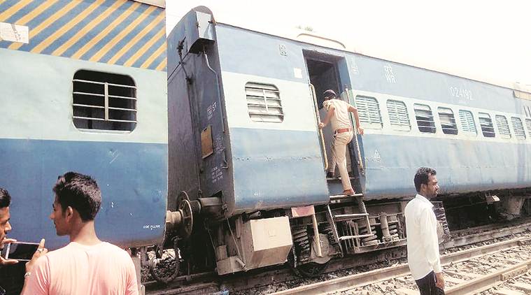 Bihar train accident, train derail, Tapti Ganga Express derail, bIHAR train derail, Indian railways, Bihar train accident dead