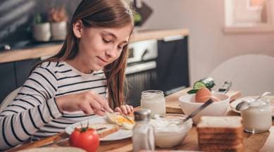 child healthy breakfast