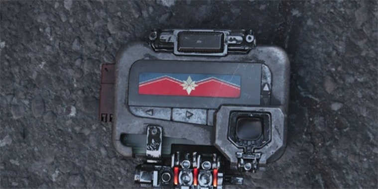 captain marvel pager in avengers infinity war