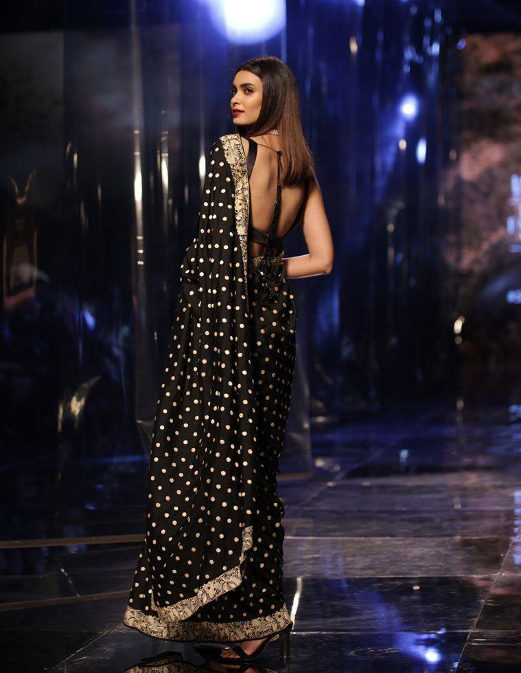 Diana Penty, Diana Penty photos, Diana Penty pics, Diana Penty latest, Diana Penty sari, Diana Penty Lotus Make-Up India Fashion Week, Lotus Make-Up India Fashion Week, Lotus Make-Up India Fashion Week highlights